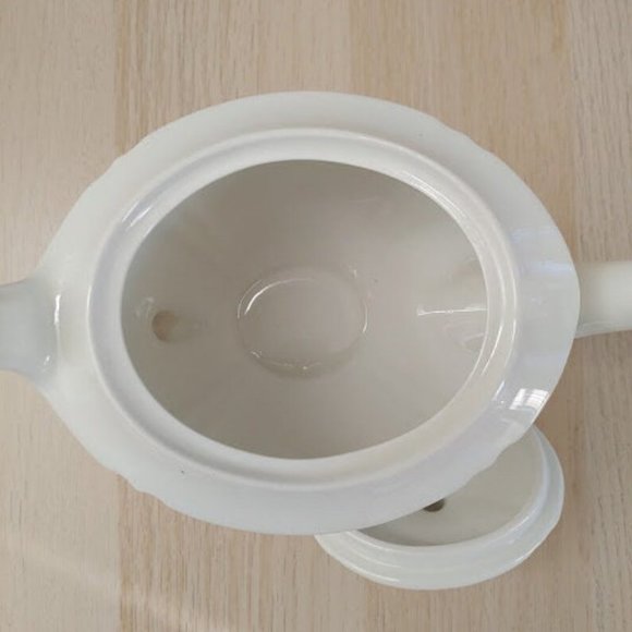 Tony Wood Studio 82 Floral Teapot - Picture 4 of 8